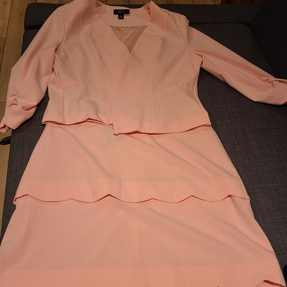Pink suit - Picture 2 of 5